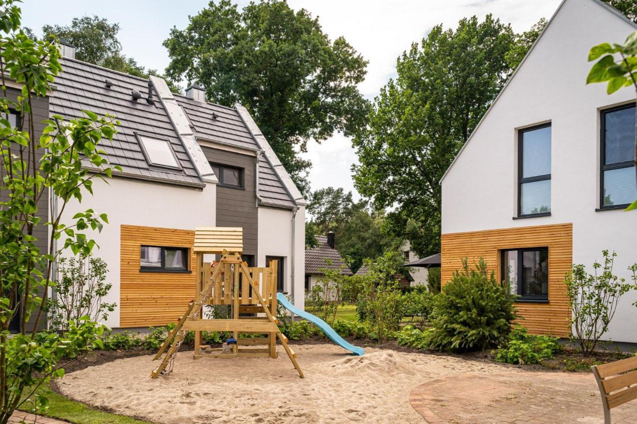 Haus Schlehe -Domizil Am Ostseewald 青斯特 外观 照片